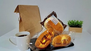 Daily to-go breakfast (JPY 1000 per person) - Grampus Inn Osaka Namba (Osaka)