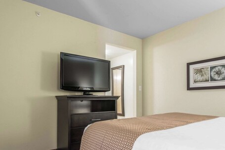 Mainstay Suites Winnipeg - Image 31