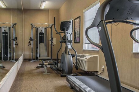 Mainstay Suites Winnipeg - Image 9