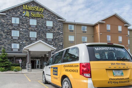 Mainstay Suites Winnipeg - Image 6