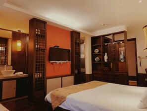 Business Room | Down duvets, individually decorated, individually furnished, desk - Baolong Homelike Hotel Jingan Branch Shanghai (Shanghai)