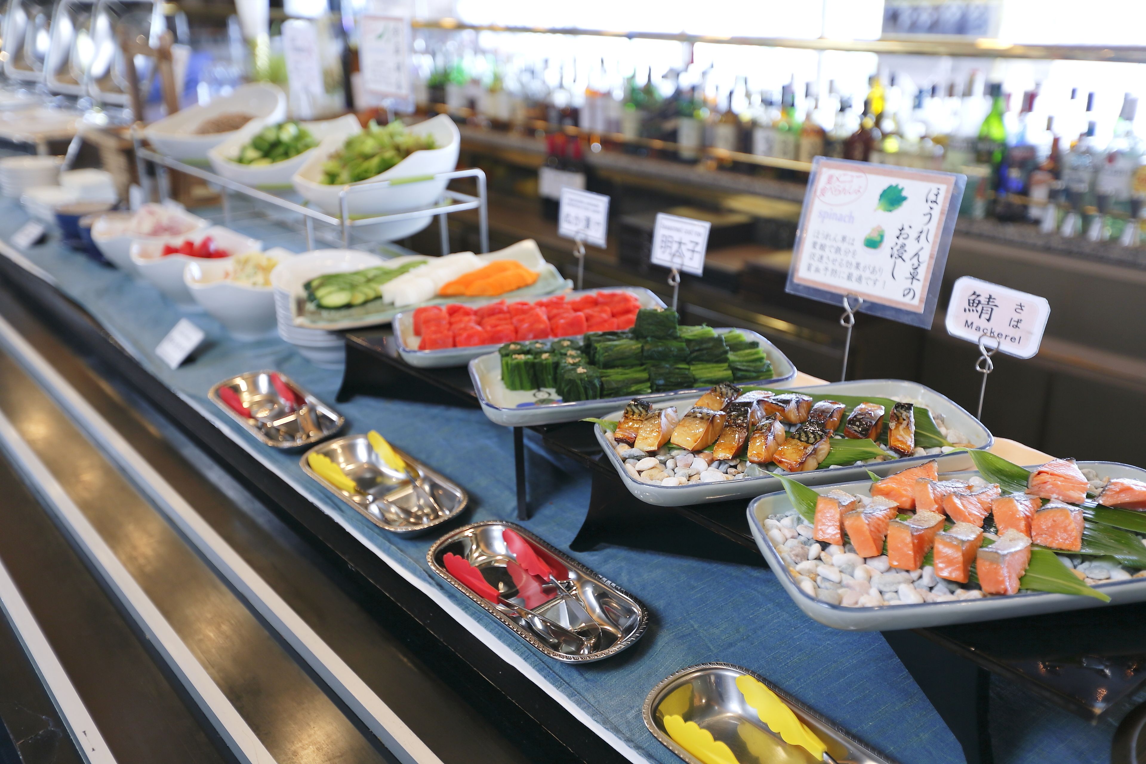 供应午餐，地方菜