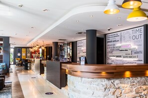 Reception - Premier Inn Dresden City Centre (Dresden)