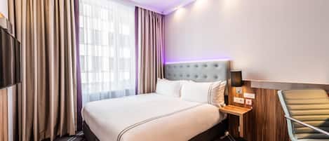 Chambre Standard double | 1 chambre, rideaux dâobscurcissement, fer et planche Ă repasser
