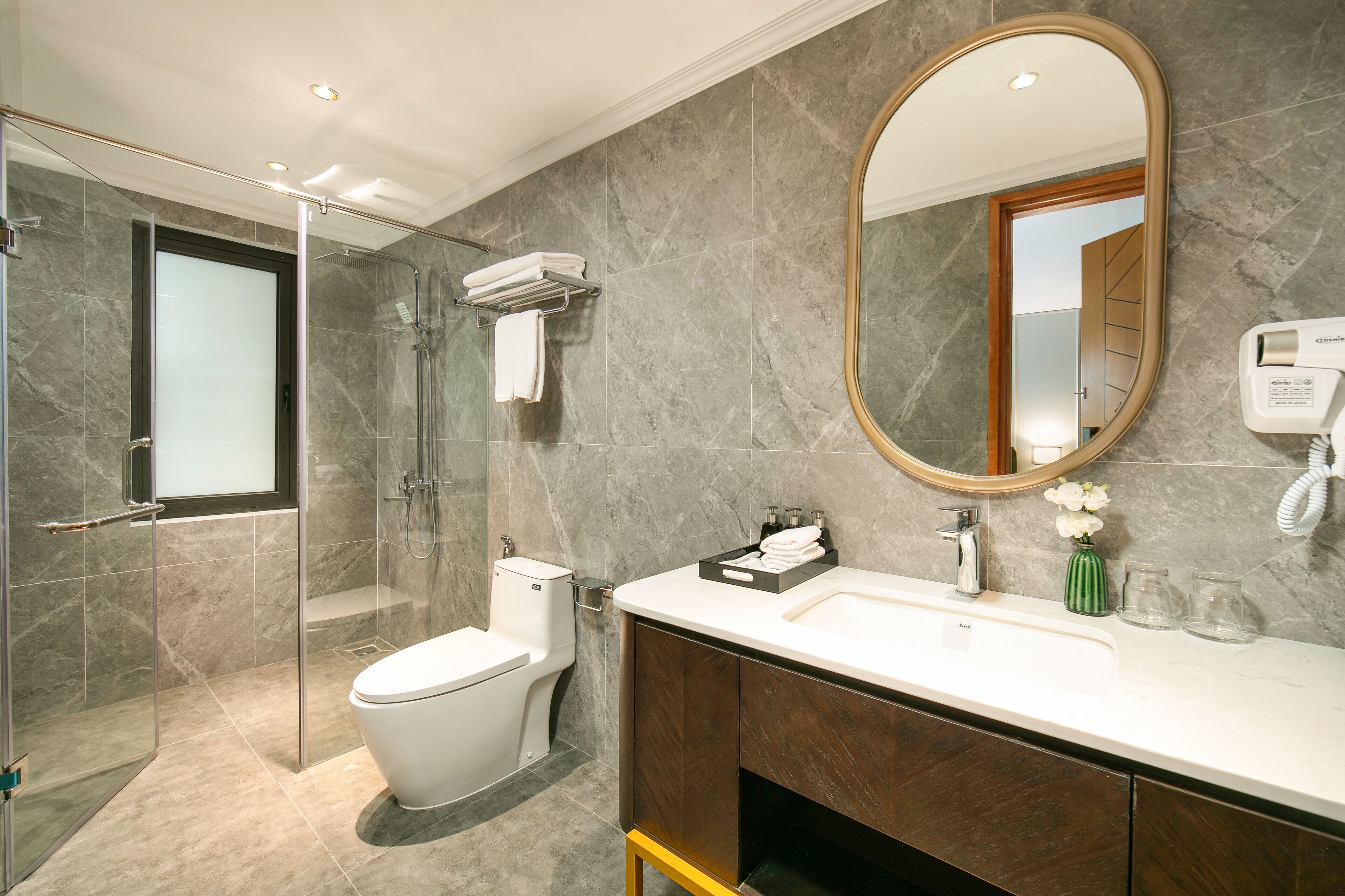 Foto - MAY DE VILLE Lakeside Hotel