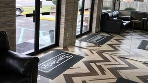 Unclassified image, 5 of 39, button - Travelodge by Wyndham Avenel Woodbridge (Avenel)