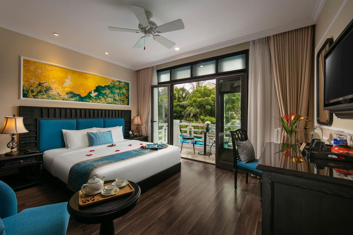 Deluxe Double or Twin Room, Balcony, City View | Premium bedding, in-room safe, desk, blackout curtains