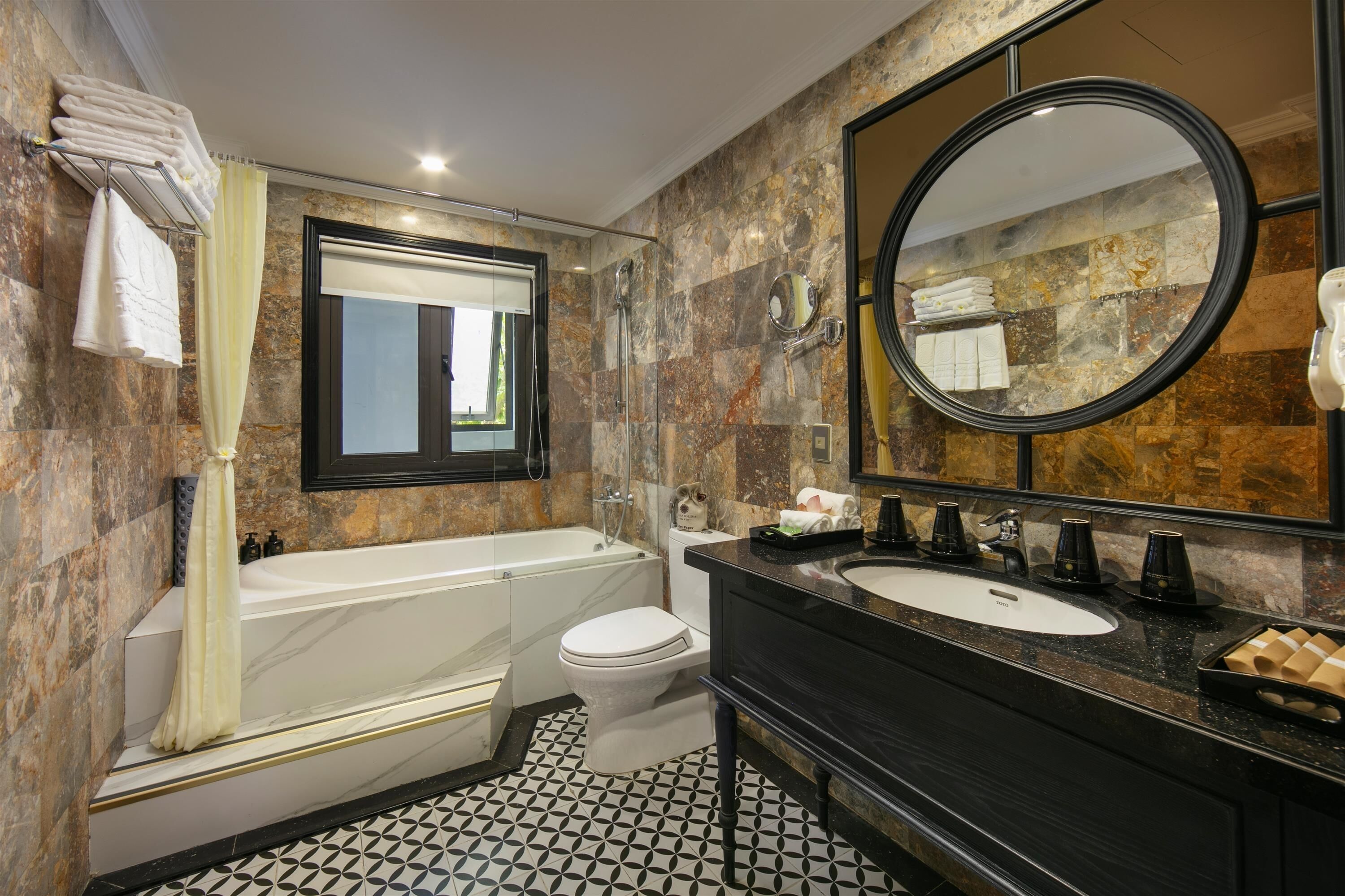 family connecting room with balcony & city view for 6 pax | bathroom | free toiletries, hair dryer, bathrobes, slippers