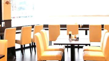 Daily Japanese breakfast (JPY 1600 per person)