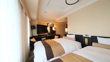 Desk, free WiFi, bed sheets