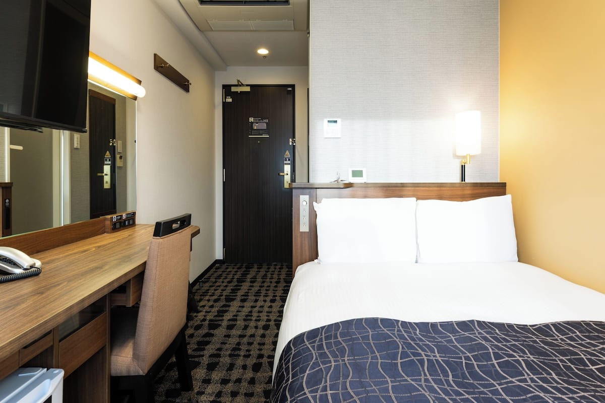 Desk, blackout curtains, iron/ironing board, free WiFi