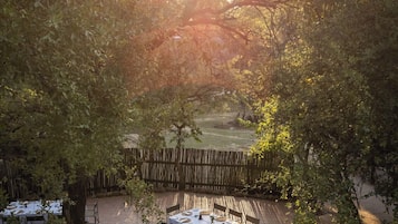 Breakfast, lunch and dinner served