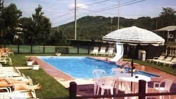 Piscine extérieure