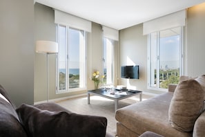 Televisión LCD 32 pulgadas con canales de televisión vía satélite