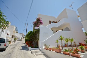 Property entrance - Margo Studios (Naxos)