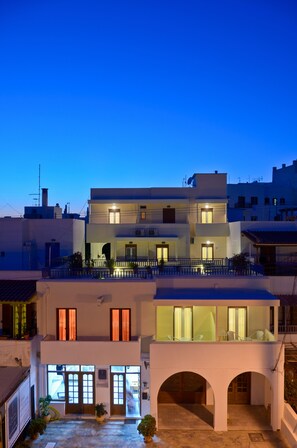 Front of property - evening/night - Margo Studios (Naxos)