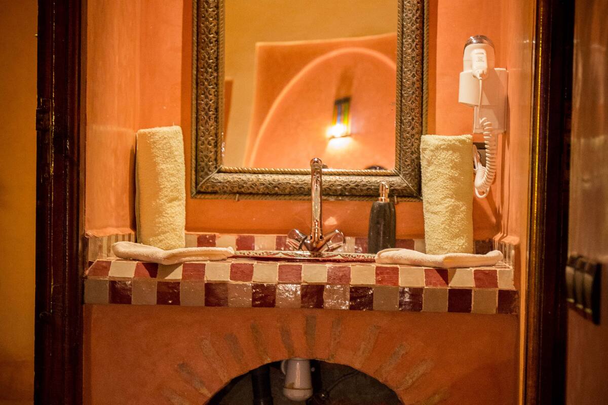 Suite | Fireplace