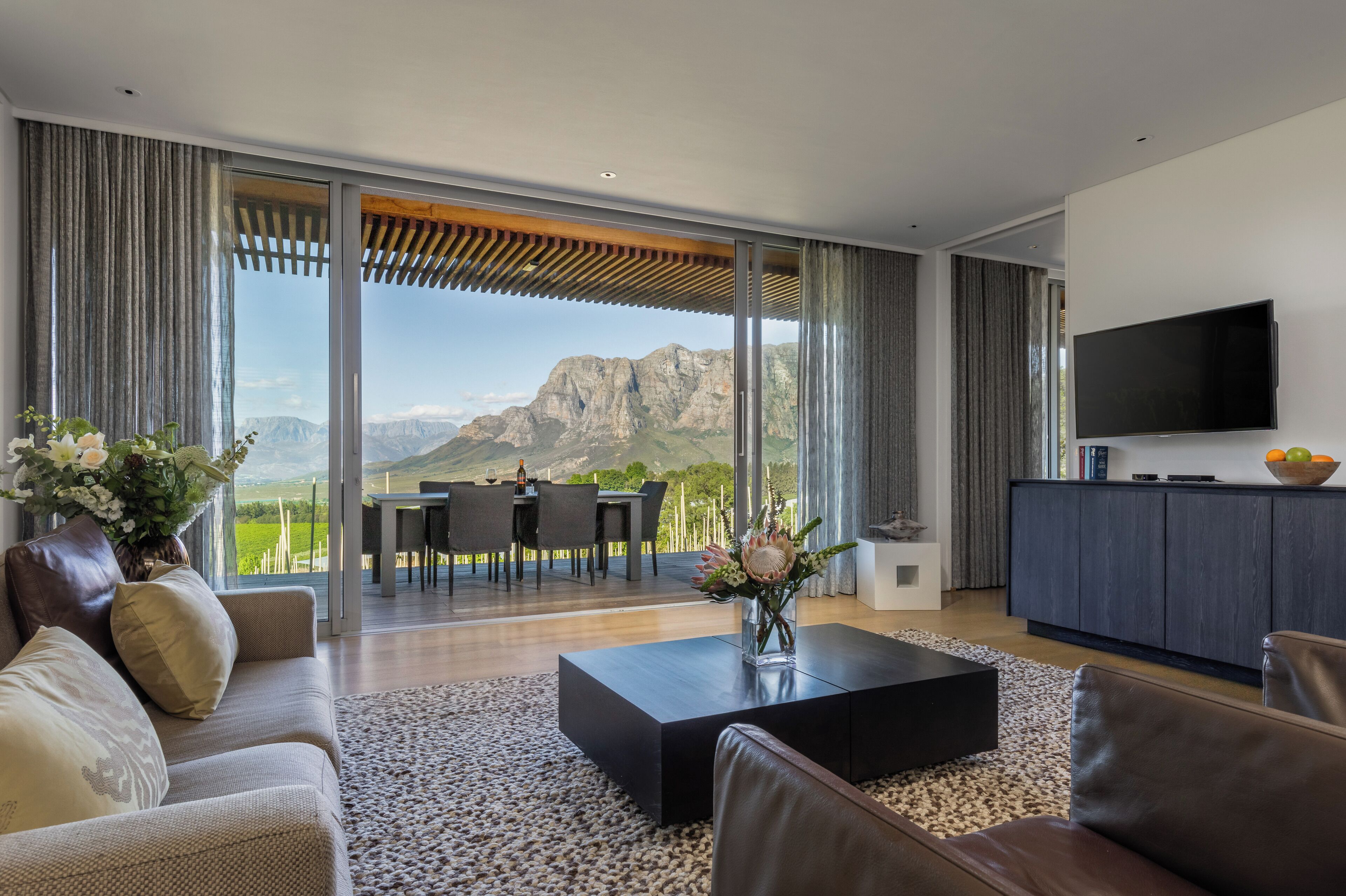 Villa, 2 Bedrooms, Mountain View | Living area