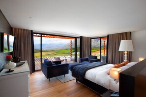 1 bedroom, premium bedding, pillowtop beds, minibar - Clouds Estate (Stellenbosch)
