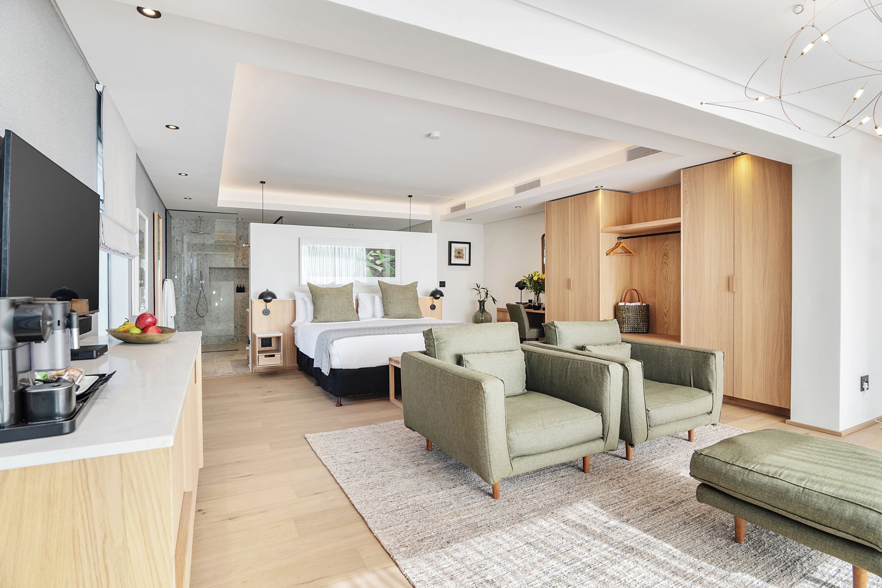 1 bedroom, premium bedding, pillowtop beds, minibar