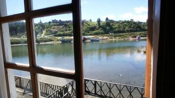 Pemandangan dari bilik