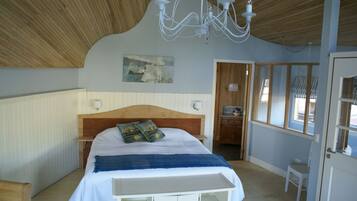 1 bilik tidur, katil Select Comfort, meja, seterika/papan seterika