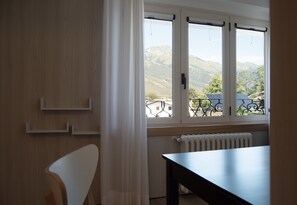 Down comforters, in-room safe, desk, laptop workspace