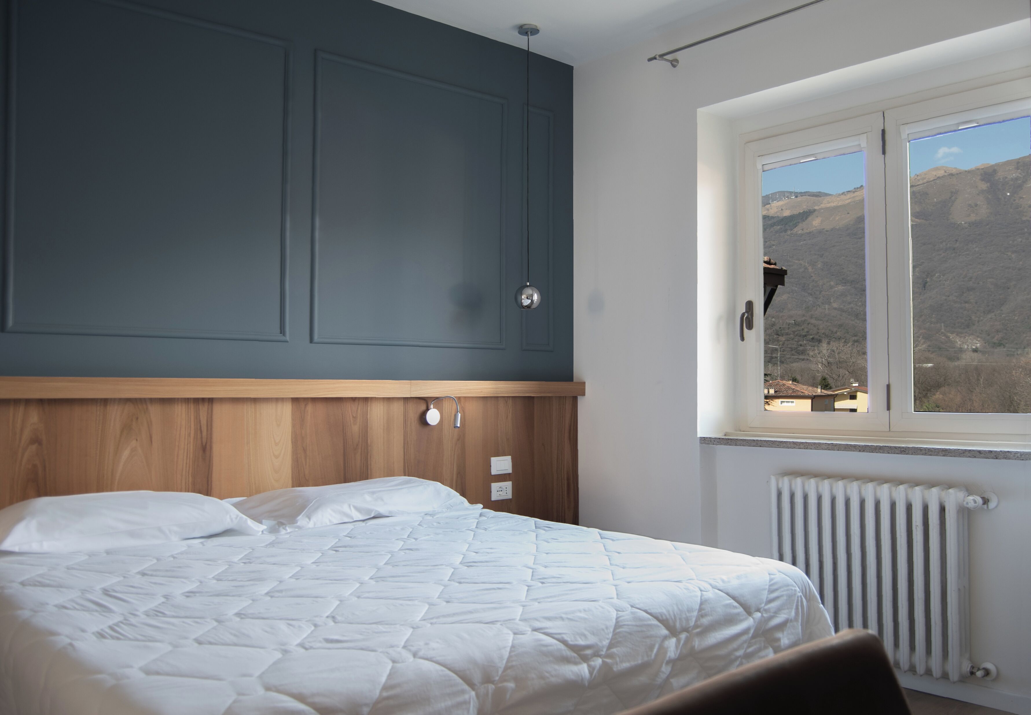 triple room | television