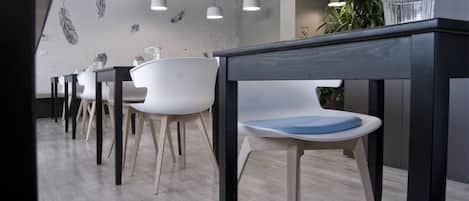 Termasuk sarapan bufet setiap hari