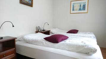 Triple Room, Shared Bathroom