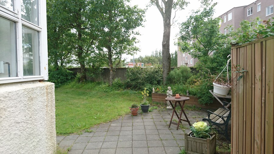 アルバ ゲストハウス