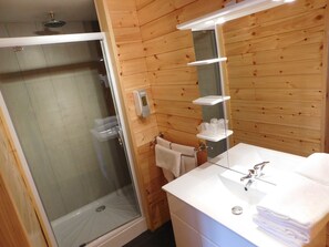 Comfort Double Room | Bathroom