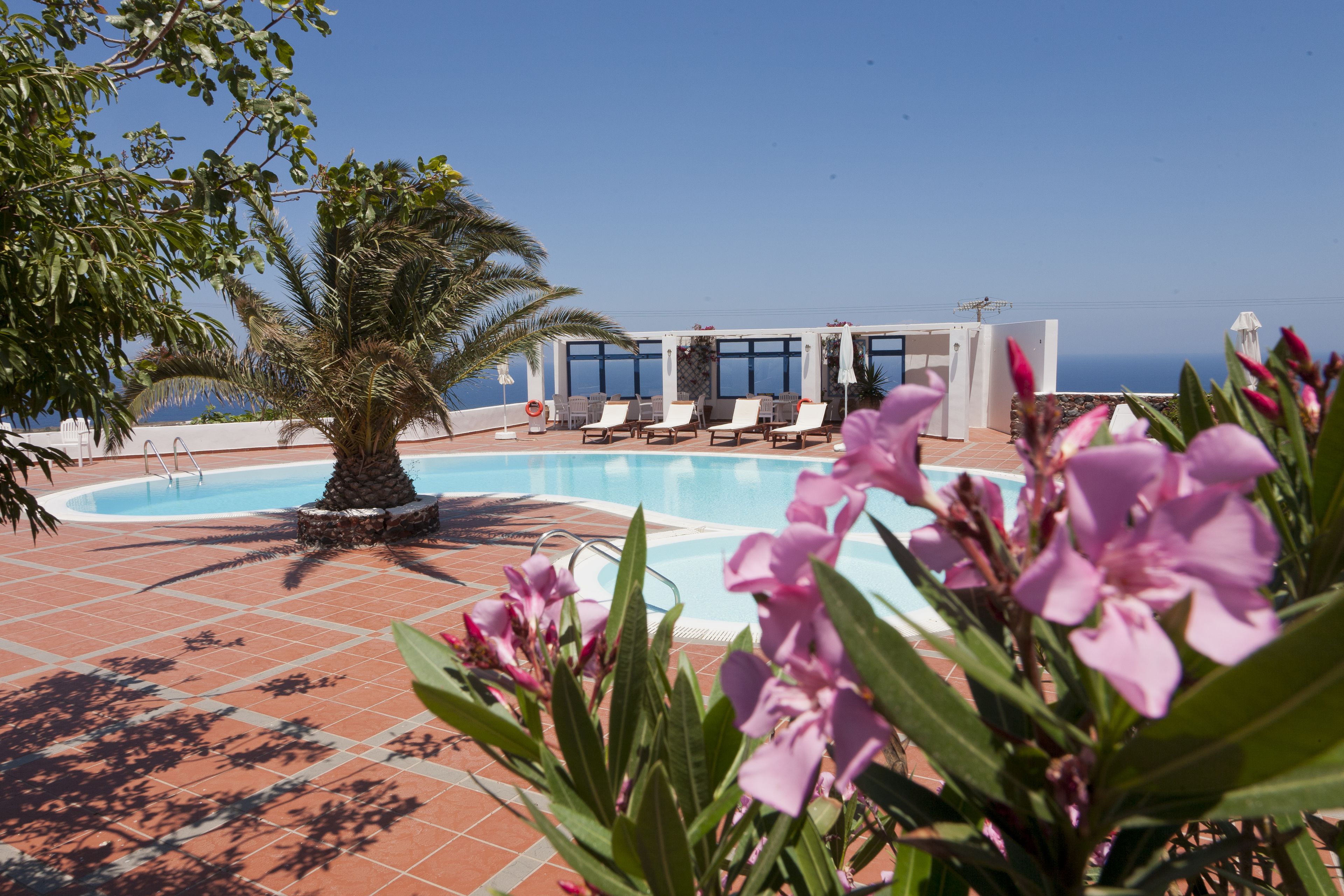 室外游泳池