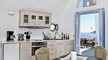 Villa, accesso alla piscina | Pasti in camera