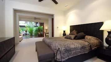 26 Beachfront Mirage- 5 Bedrooms | 5 bedrooms, free WiFi