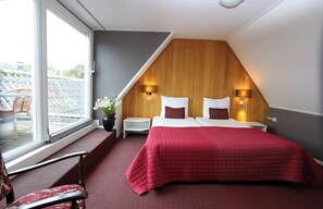 Habitación estándar | Camas con pillow-top, caja de seguridad en la habitación y escritorio 