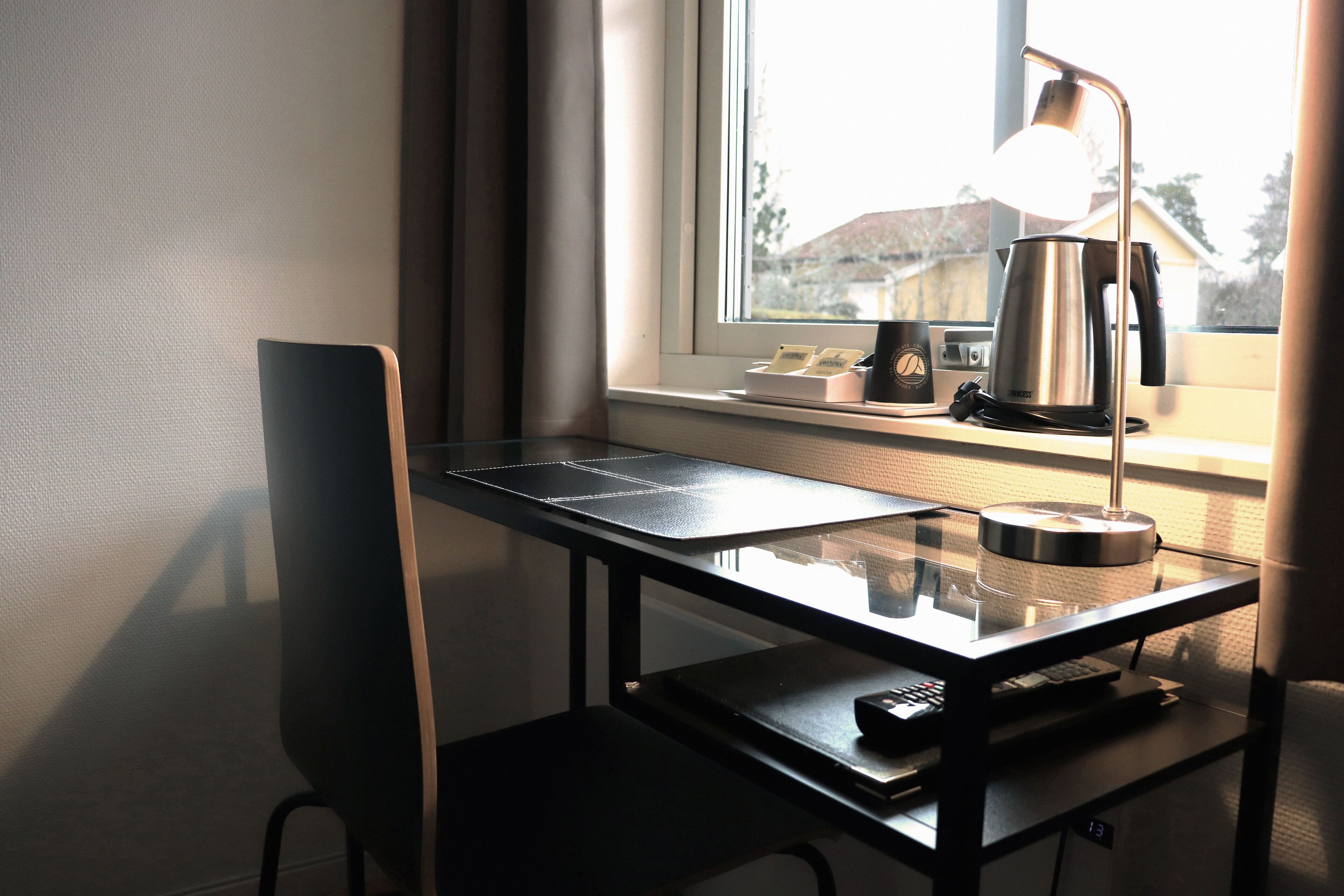 single room | in-room safe, desk, cots/infant beds, free wifi