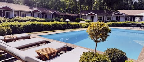 Desk, cots/infant beds, free WiFi, bed sheets