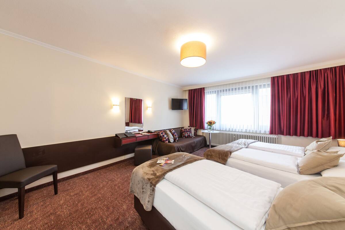 Ropa de cama de alta calidad y colchones con acolchado adicional