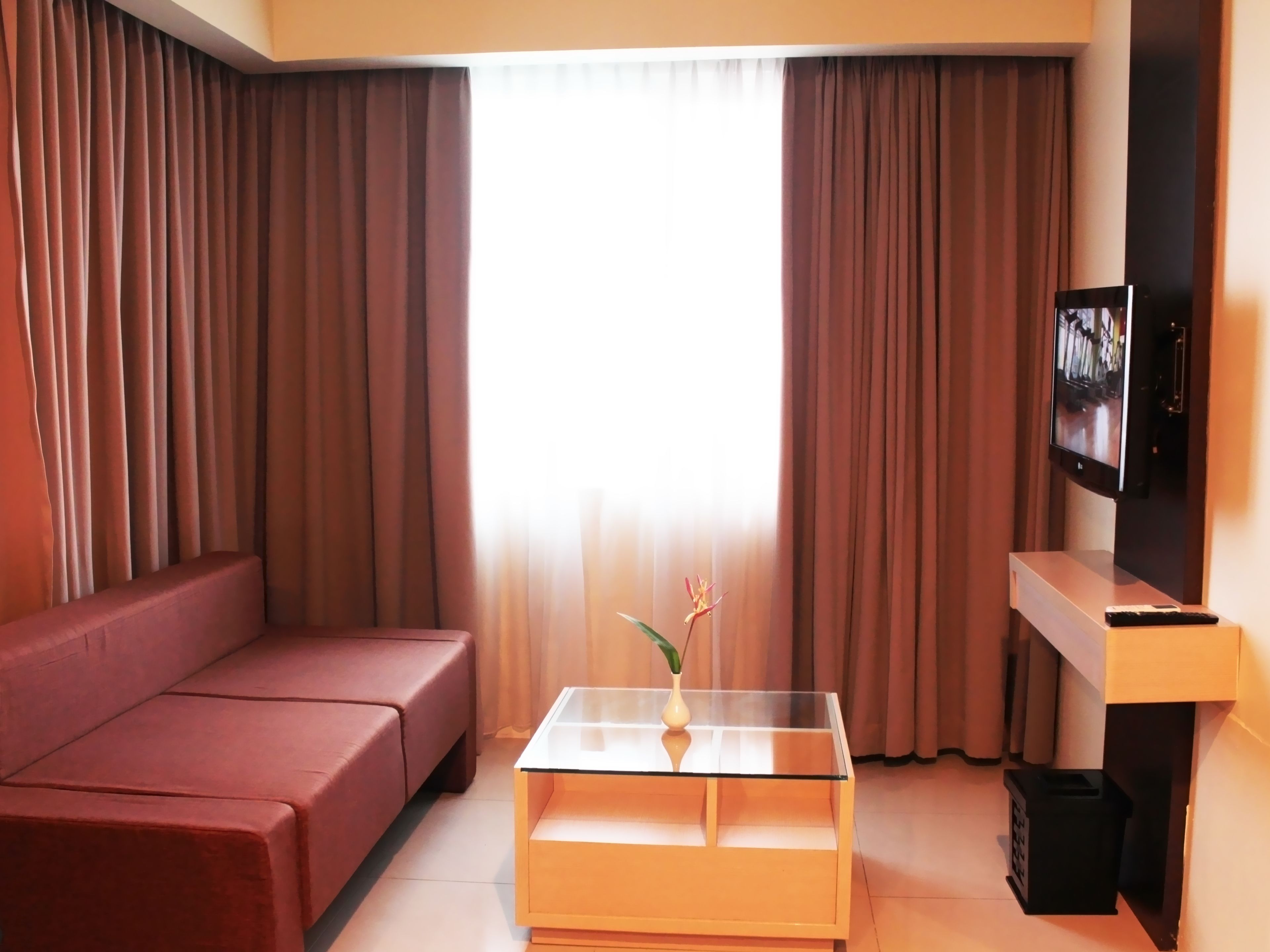 executive room | living room | lcd tv