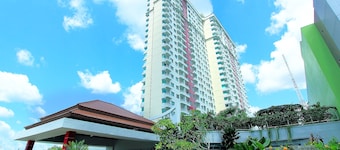 Solo Paragon Hotel & Residences