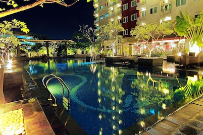 Solo Paragon Hotel & Residences