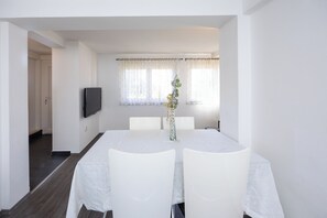 Lägenhet Standard - 2 sovrum - terrass | Vardagsrum | LCD-tv och dvd-spelare