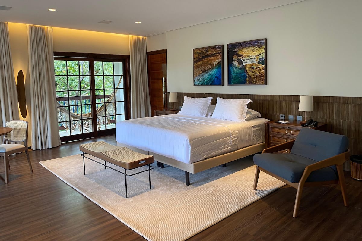 Habitación presidencial | Caja de seguridad en la habitación, cortinas blackout y wifi gratis