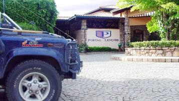 Fachada da propriedade