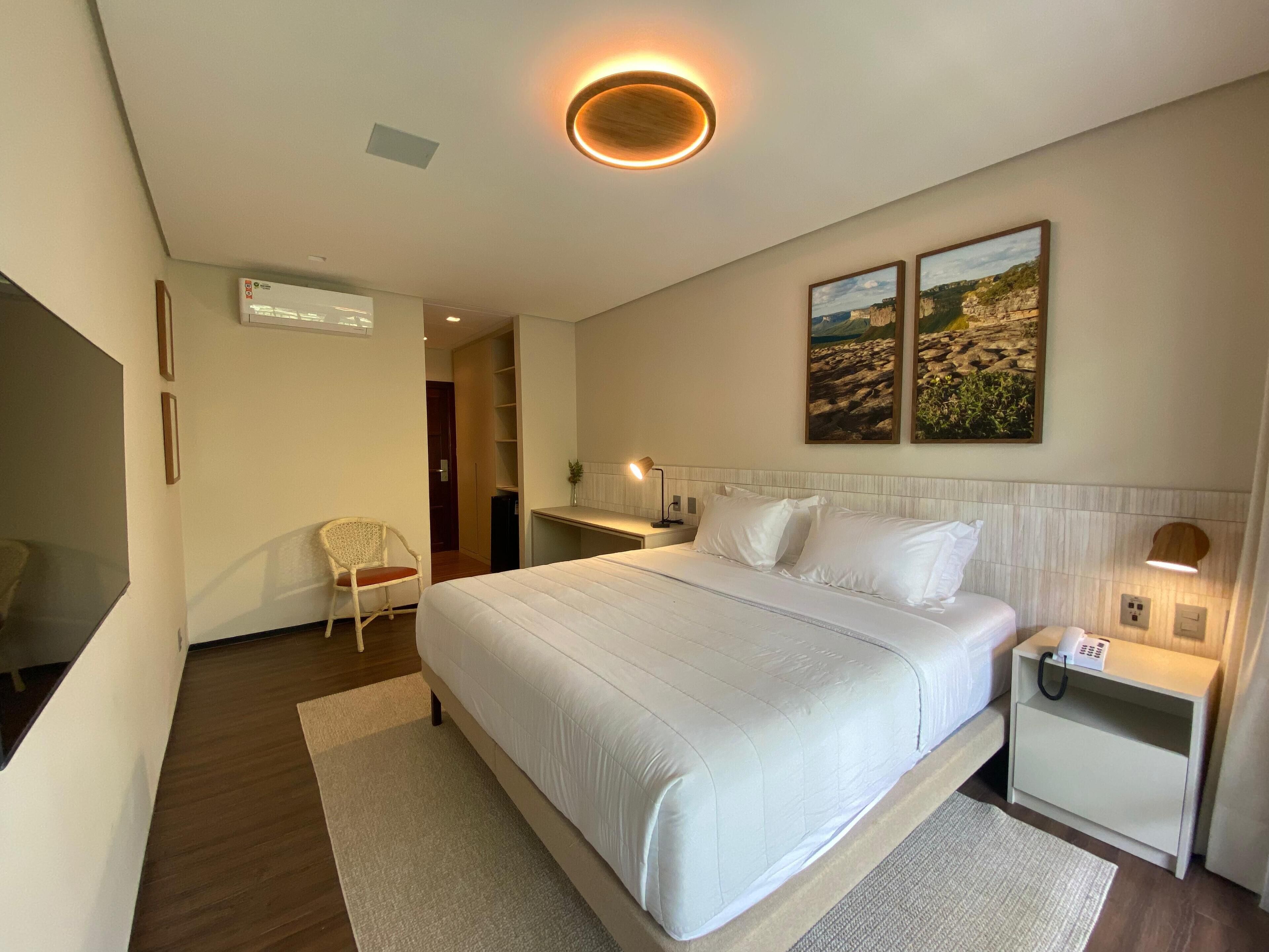 luxury twin room | minibar, in-room safe, blackout curtains, free wifi