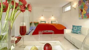 Suite Junior | 1 chambre, minibar, coffres-forts dans les chambres