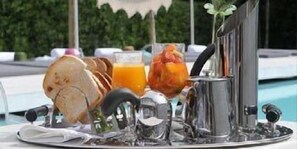 Breakfast for a fee - Maison Bousson Bed & Breakfast (Bruges)