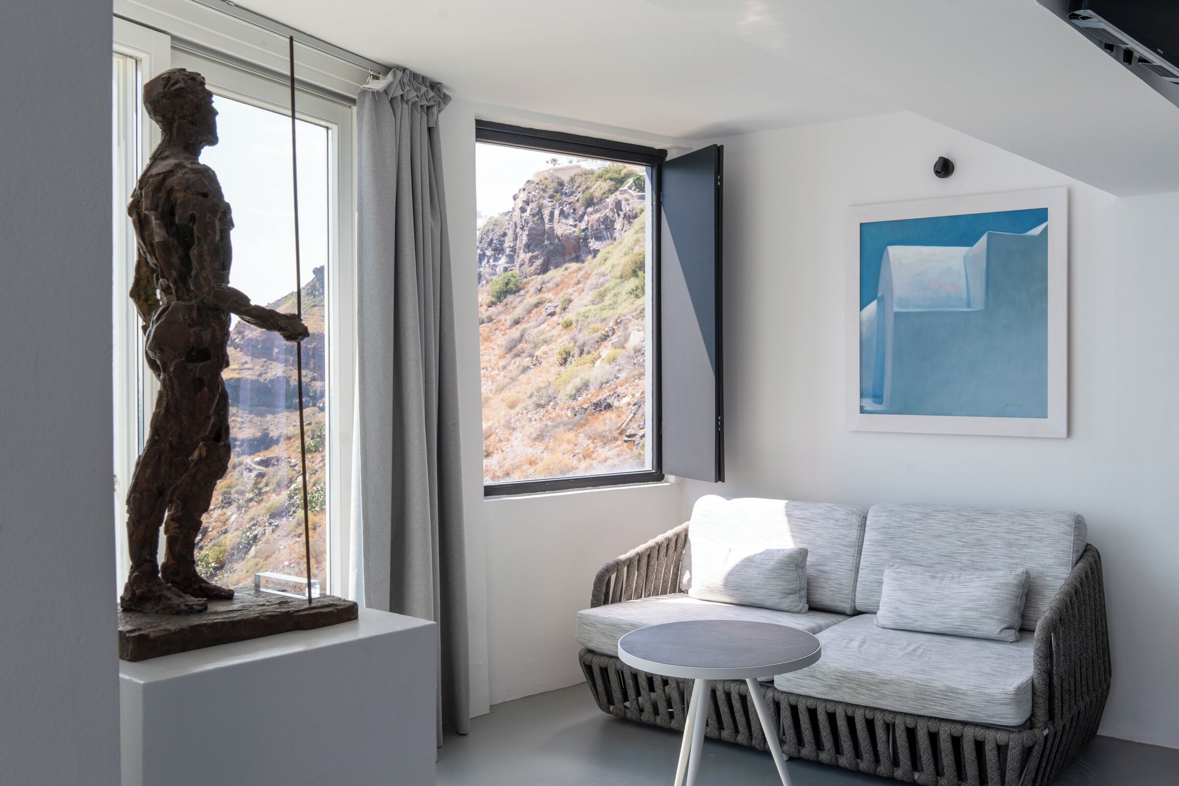 Photo - Sun Rocks Boutique Hotel | Caldera View Suites & Sunset Dining Experience