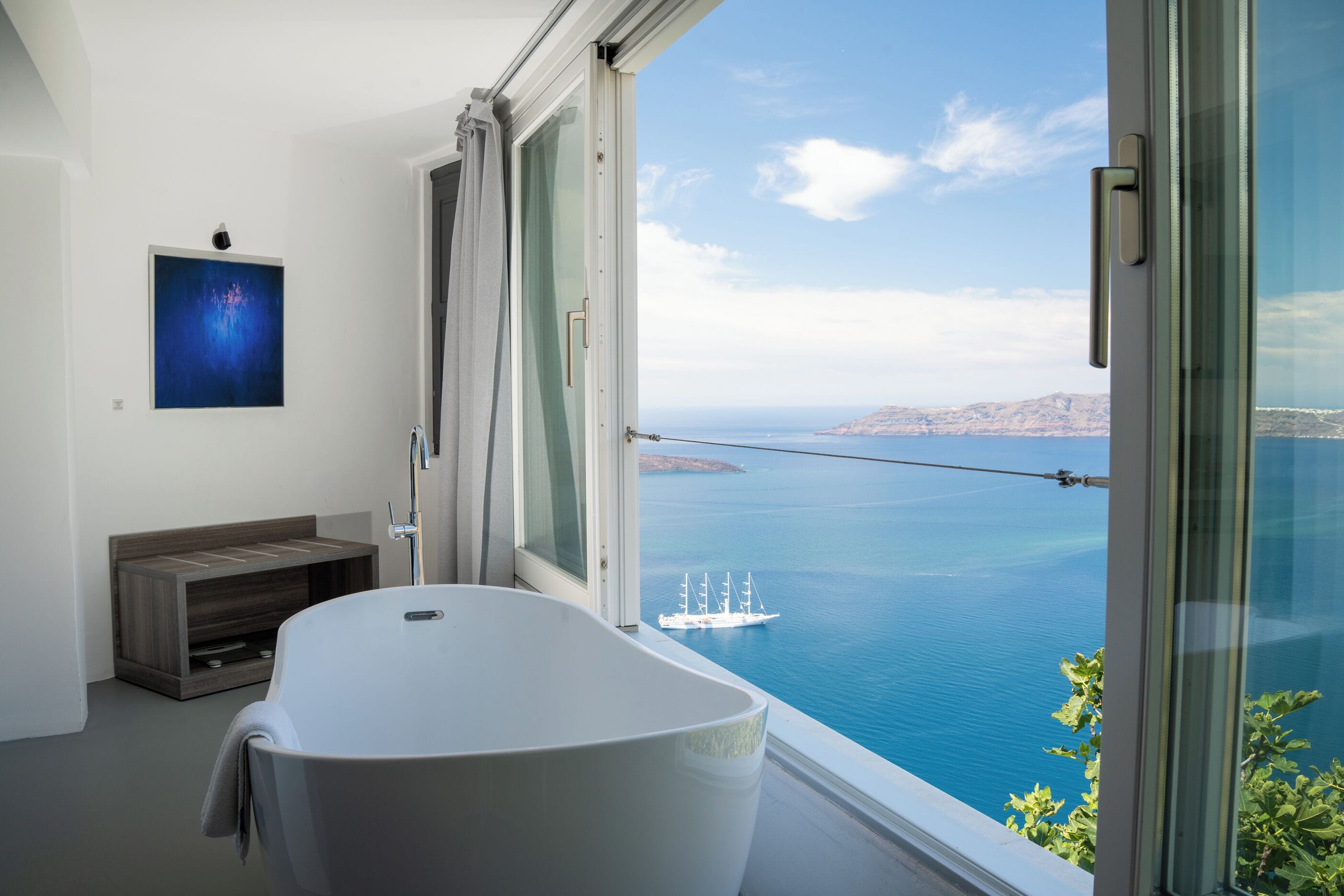 Photo - Sun Rocks Boutique Hotel | Caldera View Suites & Sunset Dining Experience